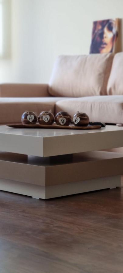 New & Great Located Apartment Near Center Tirana Bagian luar foto