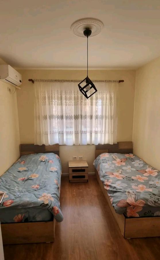 New & Great Located Apartment Near Center Tirana Bagian luar foto